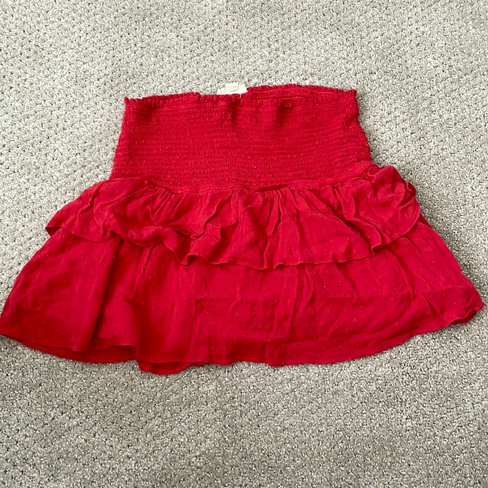 RED MINI FLOWY SKIRT